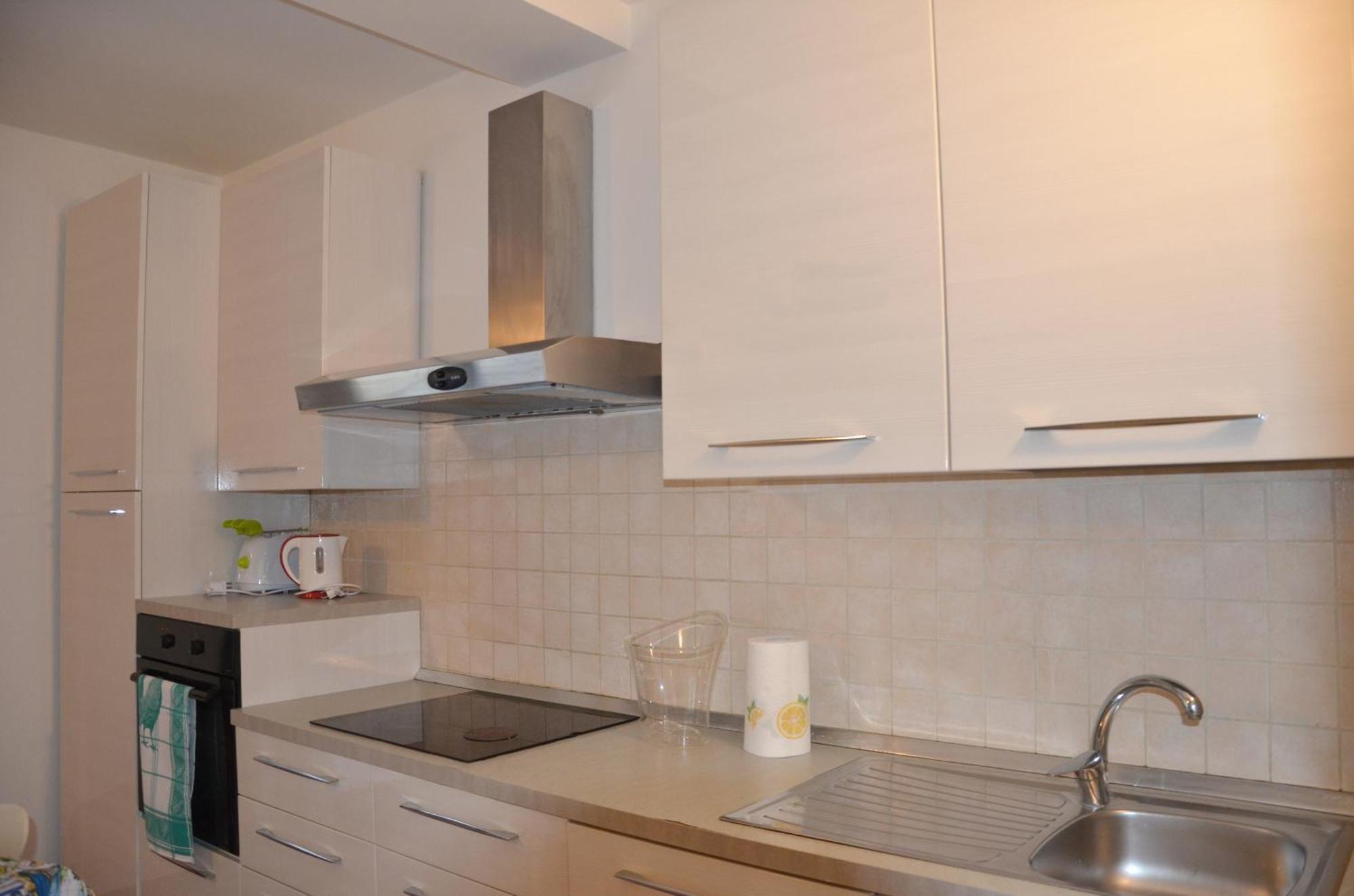 Quarzo Blu Apartment Паратико Екстериор снимка