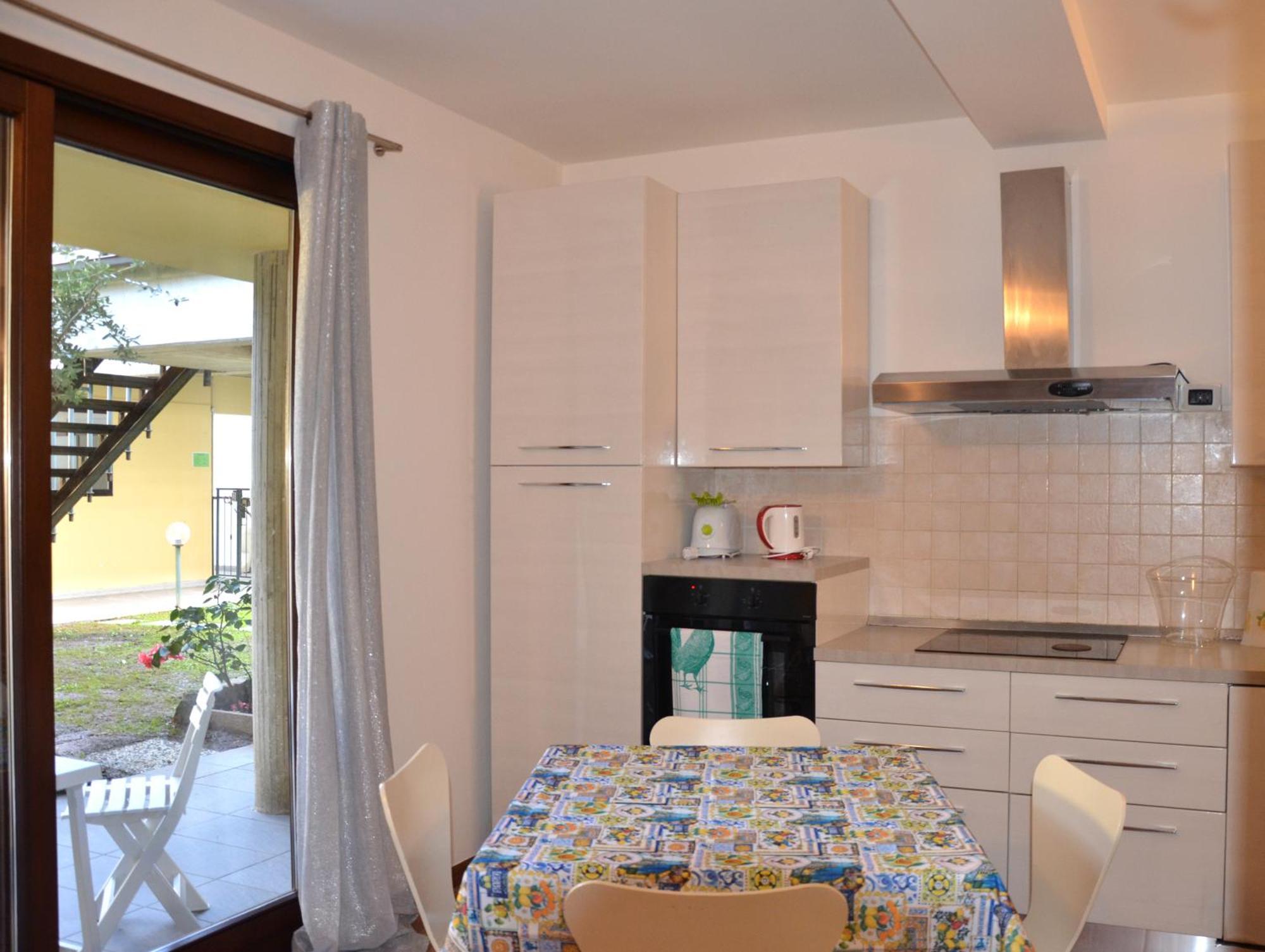 Quarzo Blu Apartment Паратико Екстериор снимка